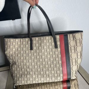 CAROLINA HERRERA TOTE BAG (Good condition )